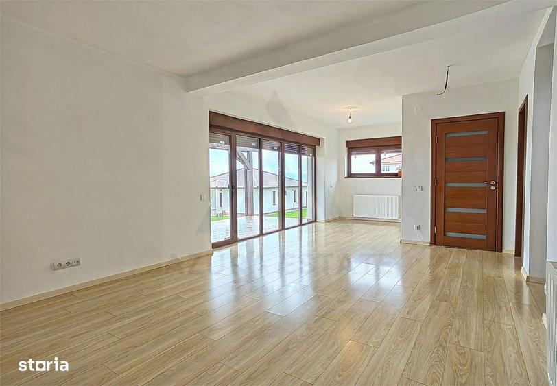 Casă cu 4 camere cu Teren 372 Mp în Daia