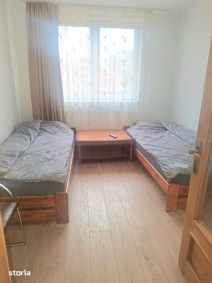 Casă cu 4 camere cu Teren 100 Mp în Centura