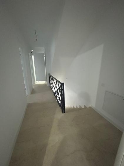 Duplex cu 5 camere cu Canalizare în Bragadiru