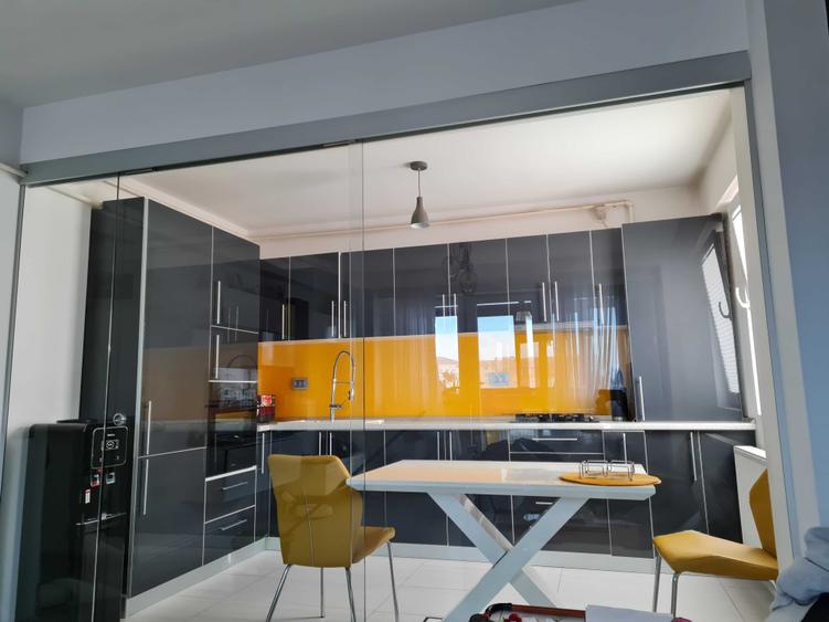 Apartament cu 3 camere decomandat în Chiajna