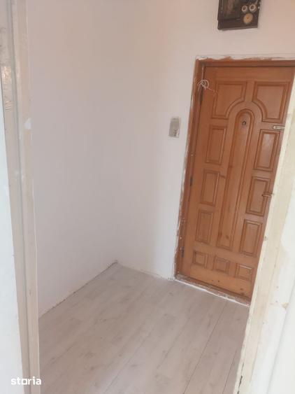 Garsoniera 32 mp, cu priveliste spre munti - 1