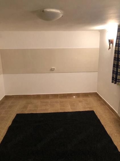 Casă cu Teren 94 Mp în Central