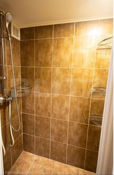 Apartament cu 2 camere semidecomandat, mobilat în Lipoveni