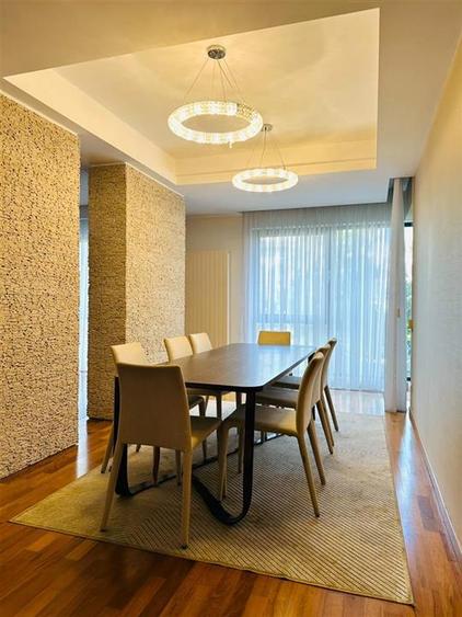 Apartament cu 4 camere decomandat, mobilat în Băneasa