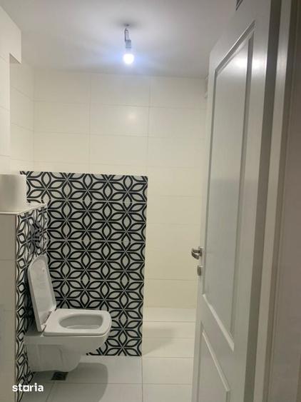 Apartament cu 3 camere decomandat în Girocului