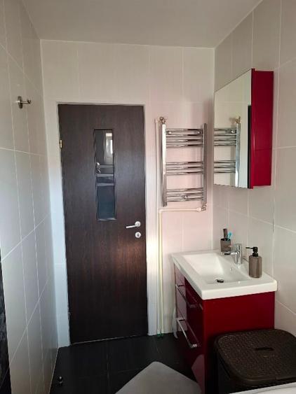 Apartament cu 2 camere decomandat, mobilat în Energia