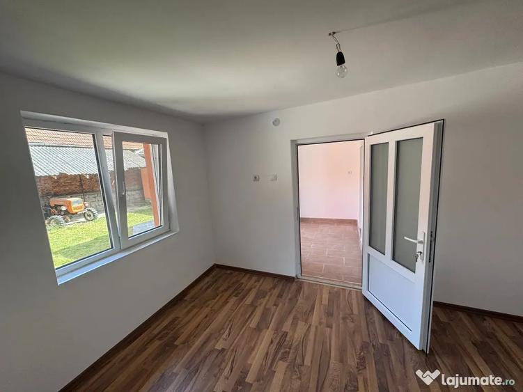 Casă cu 5 camere în Central