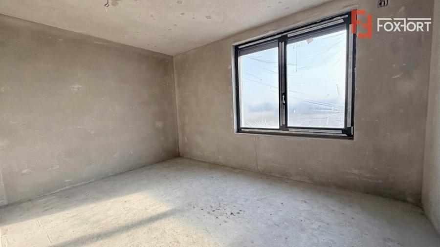Duplex cu 5 camere cu Canalizare în Moșnița Nouă