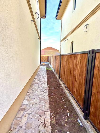 Casă cu 4 camere în Valu lui Traian