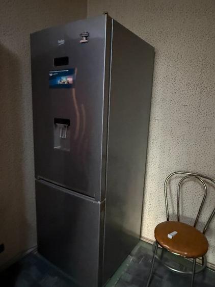 Apartament cu 3 camere semidecomandat în Titan