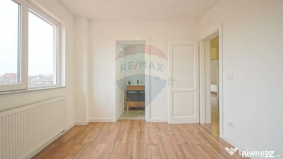 Casă cu 3 camere cu Teren 1400 Mp în Stupini