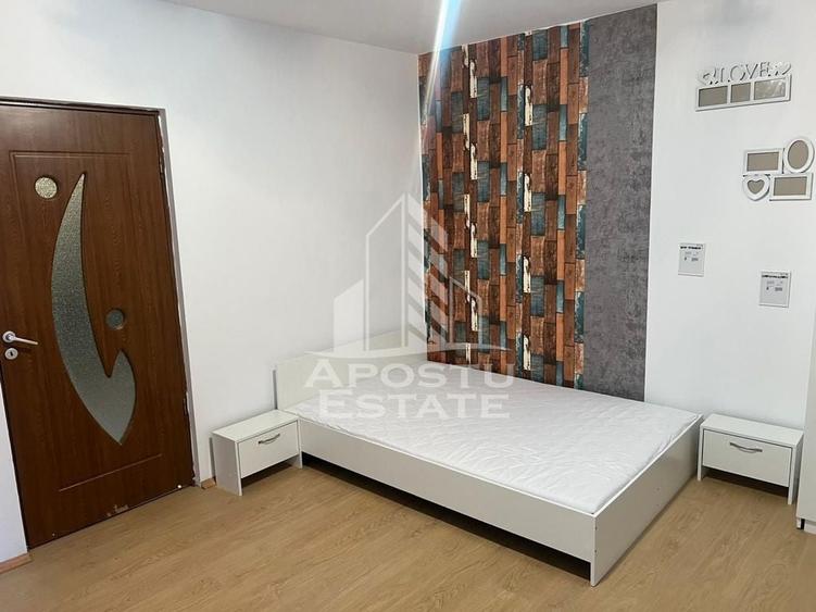 Apartament cu 2 camere semidecomandat în Lunei