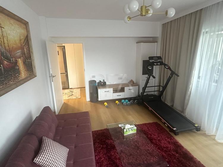 Apartament cu 2 camere decomandat, mobilat în Vitan Mall