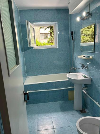 Apartament cu 2 camere decomandat în Mărăței