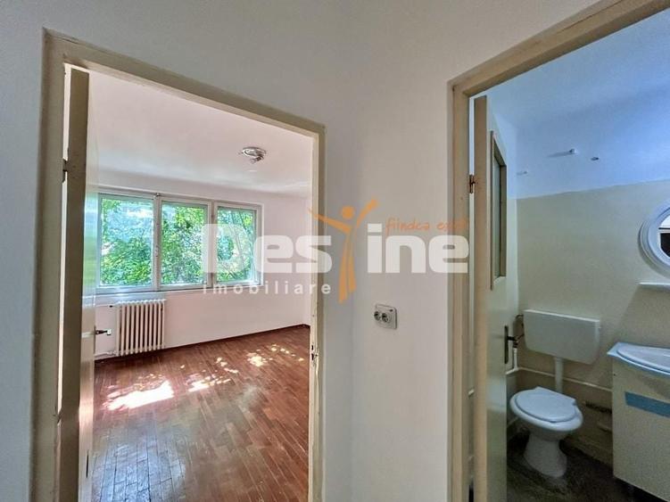 Apartament cu 2 camere semidecomandat în Central
