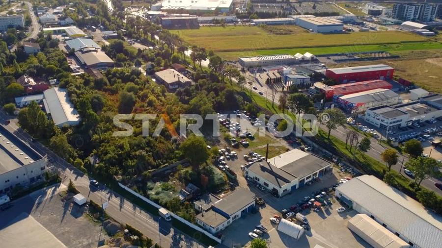 Teren de 5592 mp, în Triaj