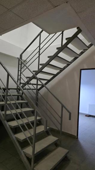 Spațiu comercial, de 930 mp, în Geamăna