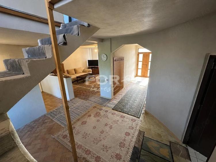 Casă cu 5 camere cu Teren 522 Mp în Sântandrei