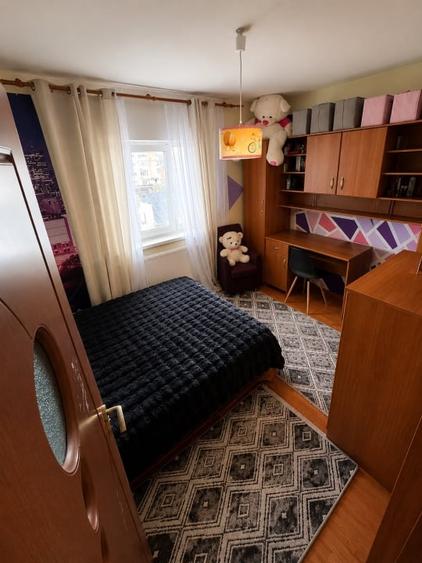 Apartament cu 2 camere semidecomandat, mobilat în Exterior Est