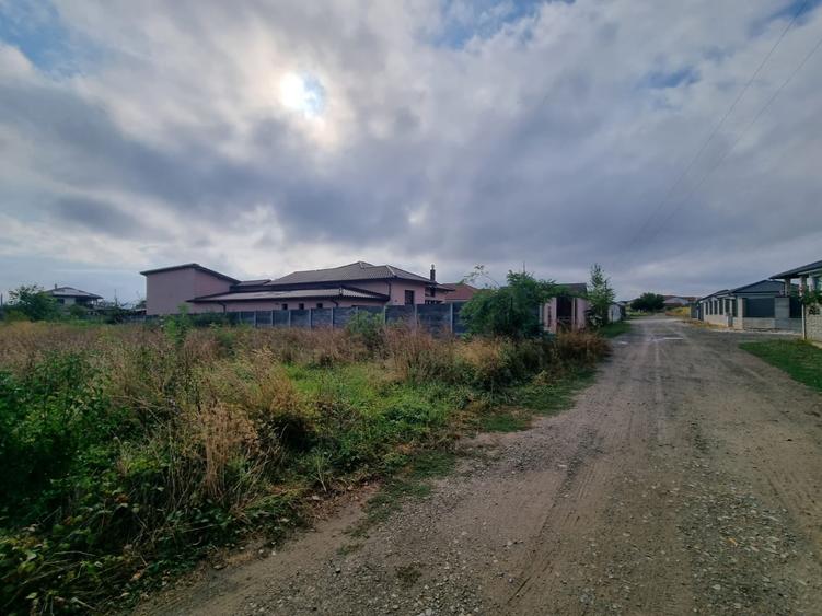 Teren Construcții de 1317 mp, în Micești