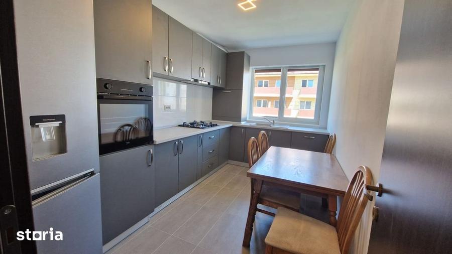 Apartament cu 2 camere decomandat, mobilat în Sânpetru