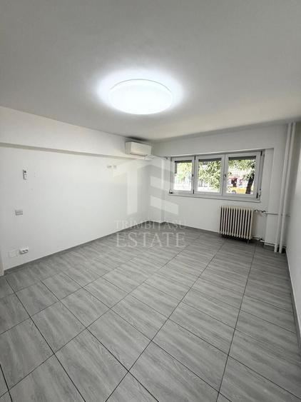 Apartament cu 3 camere semidecomandat, mobilat în Iancului
