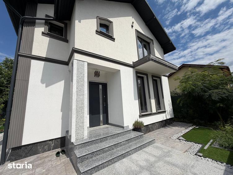 Casă cu 5 camere cu Teren 250 Mp în Central