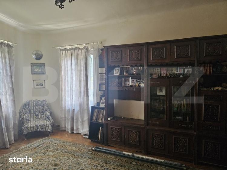Casă cu 4 camere cu Teren 372 Mp în Central