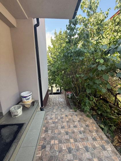 Casă individuală cu 4 camere cu Canalizare în Gruia