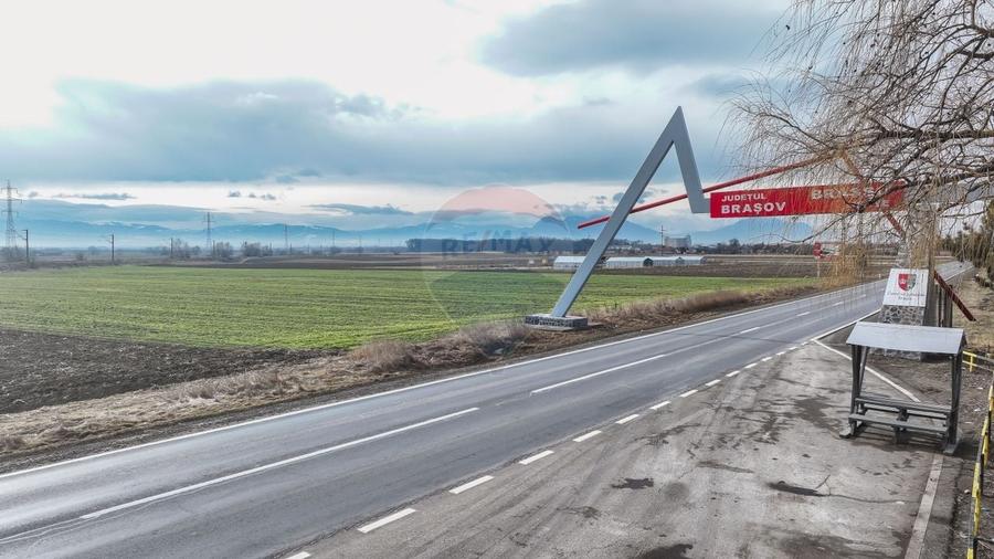 Teren agricol intravilan de 5300 mp, în Prejmer