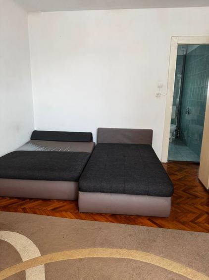 Garsonieră decomandată în Central