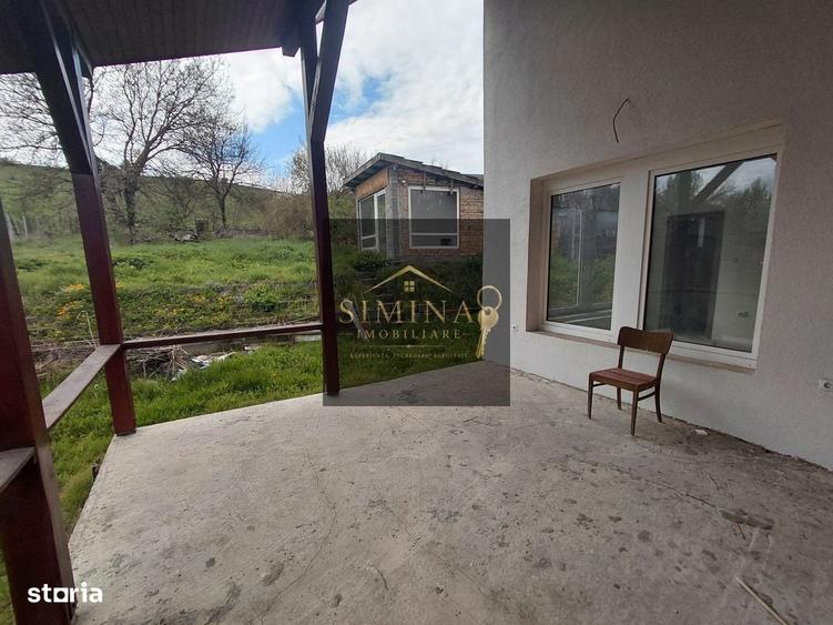 Casă cu 4 camere cu Teren 1100 Mp în Remetea