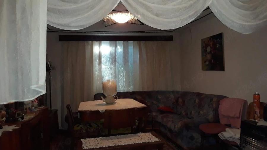 Casă cu Teren 1132 Mp în Central