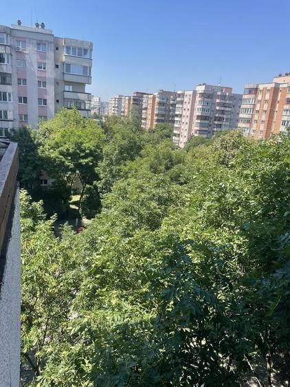 Apartament cu 2 camere decomandat în Exterior Vest
