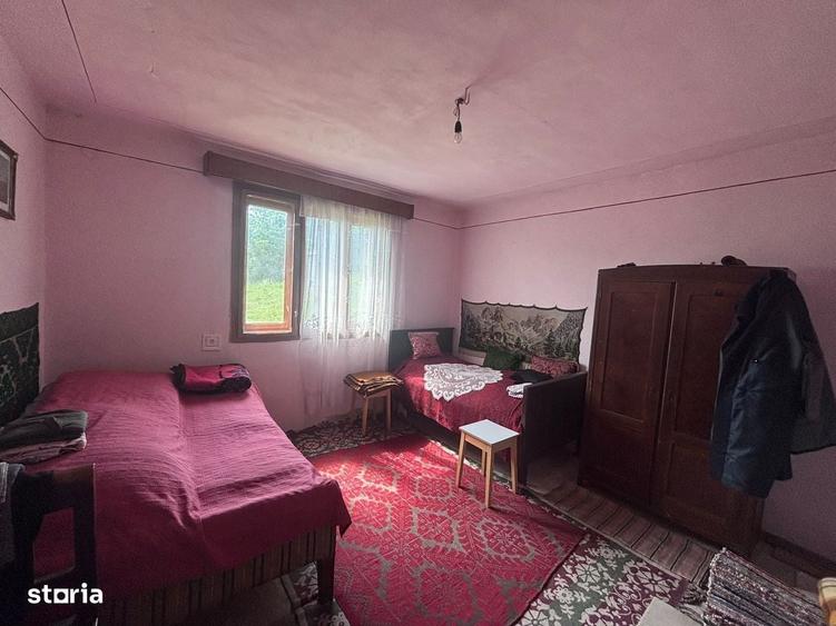 Casă cu 4 camere în Laslău Mic