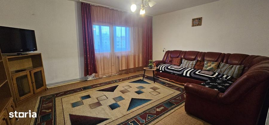 Apartament cu 3 camere decomandat în Valea Cetății