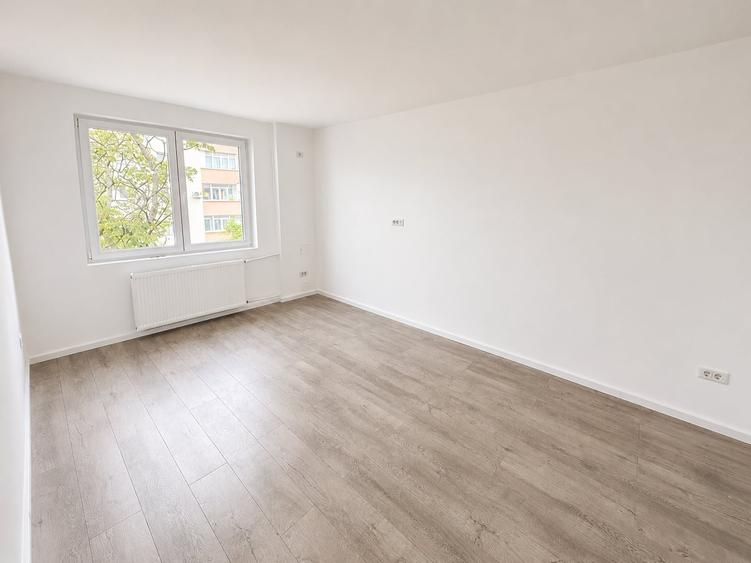 Apartament 3 Camere Renovat | 4 min Metrou Dristor | Anvelopat | 1984 - 3