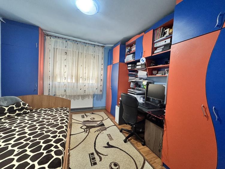 Apartament cu 2 camere semidecomandat în Semicentral