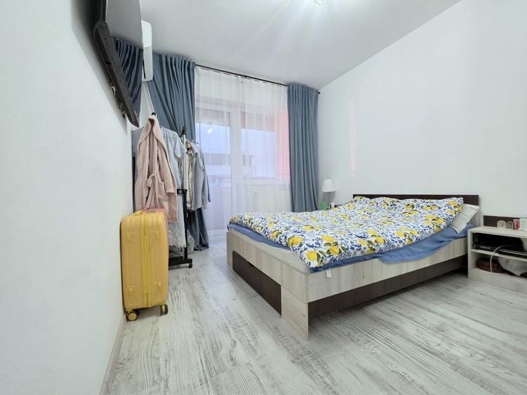 Apartament cu 2 camere în Apărătorii Patriei