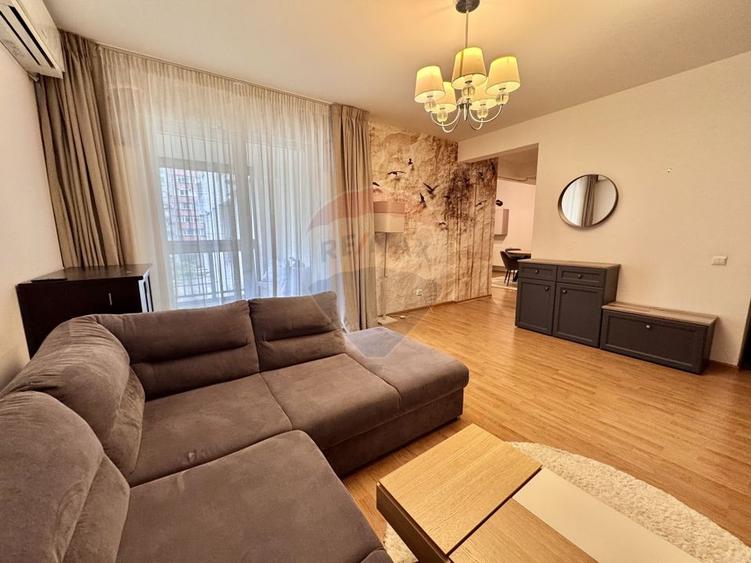Apartament cu 4 camere decomandat, mobilat în Sebastian