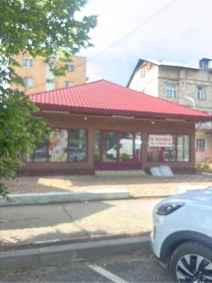 Spațiu comercial, de 120 mp, în Central