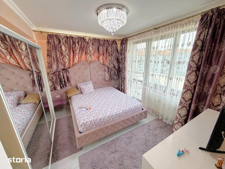Apartament cu 5 camere în Craiovița Nouă