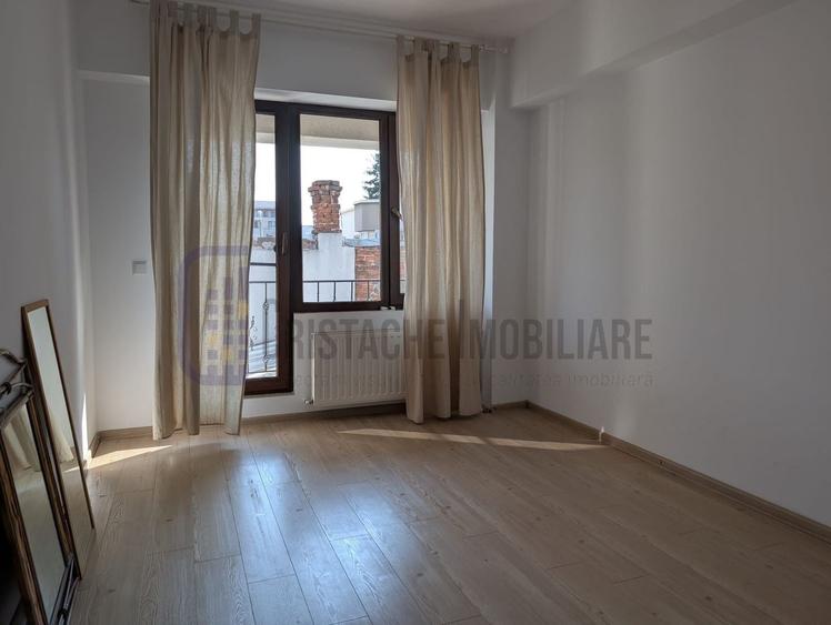 Apartament cu 2 camere decomandat, mobilat în Banu Manta