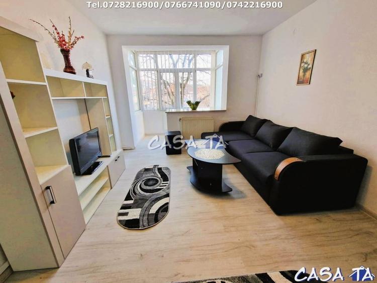 Apartament cu 2 camere semidecomandat, mobilat în Central