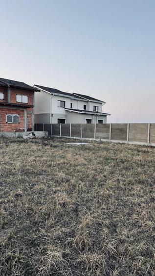 Duplex cu 4 camere cu Teren 357 Mp în Moșnița Nouă