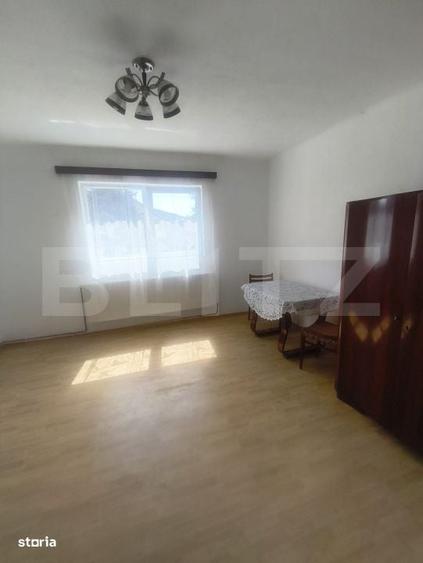 Casă cu 3 camere cu Teren 584 Mp în Central