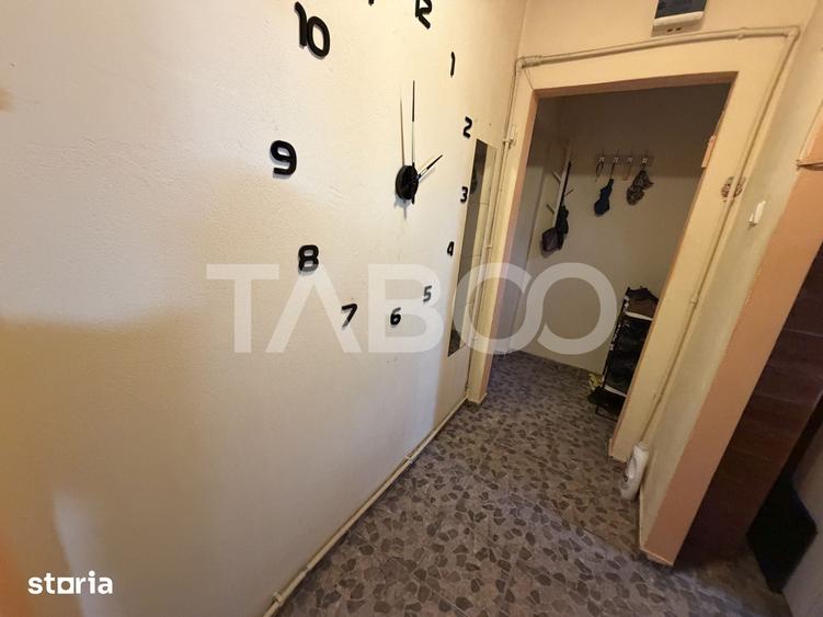 Apartament cu 2 camere semidecomandat în Central