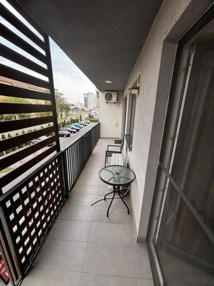 Apartament cu 2 camere decomandat, mobilat în Central