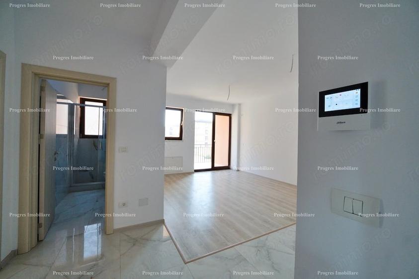 Apartament cu 2 camere semidecomandat în Girocului