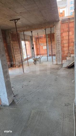 Casă cu 5 camere cu Teren 1100 Mp în Ciurila